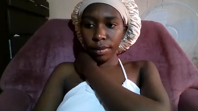 Hotdaily04 online show from September 14, 2025, 5:50 am