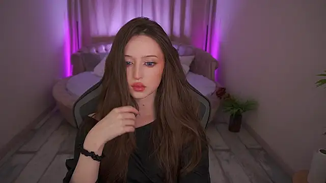 Marmeladkaaa online show from October 8, 2025, 1:20 pm