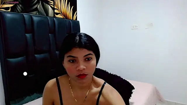 Snapshot of mia_grey01 chatting on January 9, 2025, 11:47 am mia grey01 online show from January 9, 2025, 11:47 am