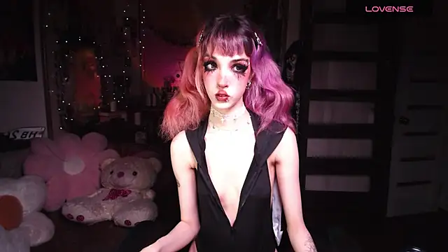 Ink  pleasure online show from May 6, 2026, 10:48 pm