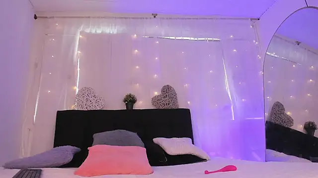 Bonny and carrot online show from November 8, 2025, 5:12 pm