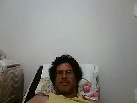 Snapshot of AgneloFly chatting on July 14, 2026, 3:33 am AgneloFly online show from July 14, 2026, 3:33 am