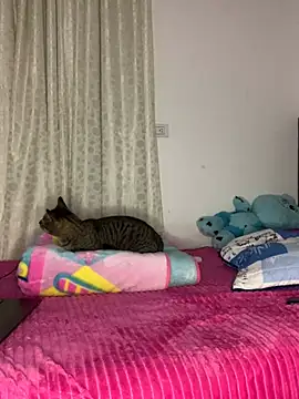 Snapshot of LunaShine_ chatting on March 23, 2025, 12:15 am LunaShine online show from March 23, 2025, 12:15 am