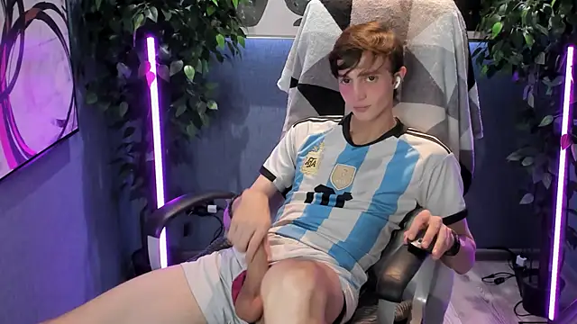 John Weasley online show from September 22, 2025, 9:22 am