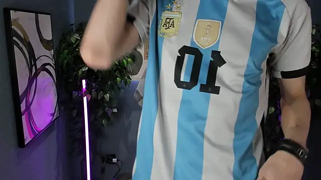 John Weasley online show from September 23, 2025, 8:06 am