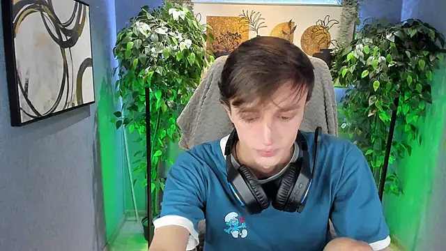 John Weasley online show from October 17, 2025, 6:16 am