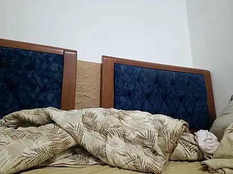 Snapshot of nonalona199999 chatting on February 20, 2026, 9:48 pm nonalona199999 online show from February 20, 2026, 9:48 pm