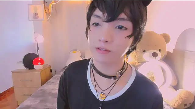 AllanYong18 online show from March 31, 2026, 3:56 pm