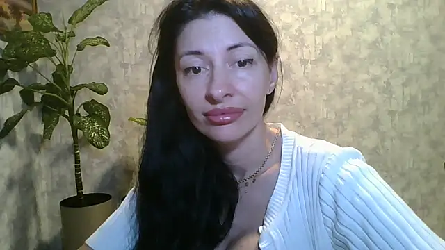 Snapshot of LissaBlossom chatting on June 3, 2026, 2:33 pm LissaBlossom online show from June 3, 2026, 2:33 pm