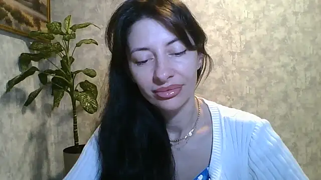 Snapshot of LissaBlossom chatting on June 10, 2026, 3:29 am LissaBlossom online show from June 10, 2026, 3:29 am