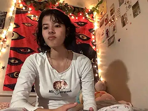 Snapshot of Rubyred2369 chatting on January 19, 2025, 3:08 am Rubyred2369 online show from January 19, 2025, 3:08 am