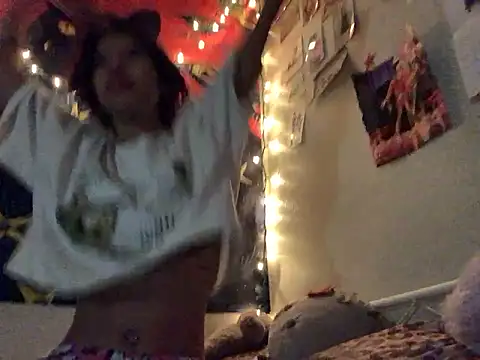 Snapshot of Rubyred2369 chatting on March 12, 2025, 6:07 am Rubyred2369 online show from March 12, 2025, 6:07 am