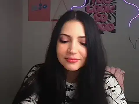 Snapshot of Amalia_amor chatting on March 11, 2026, 6:30 am Amalia amor online show from March 11, 2026, 6:30 am
