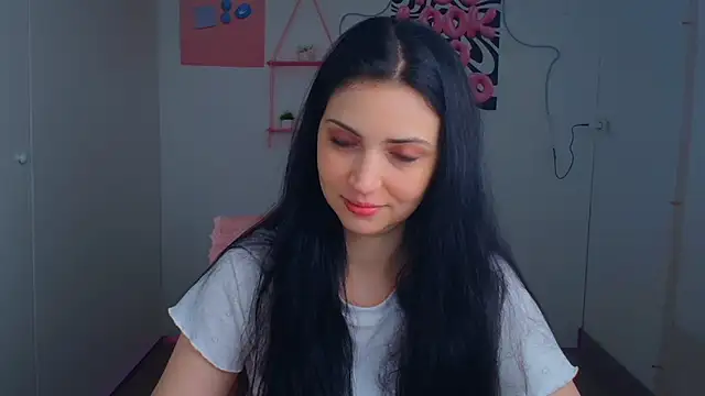 Snapshot of Amalia_amor chatting on April 8, 2026, 5:40 am Amalia amor online show from April 8, 2026, 5:40 am