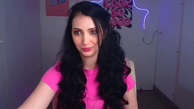 Snapshot of Amalia_amor chatting on April 13, 2026, 5:46 am Amalia amor online show from April 13, 2026, 5:46 am