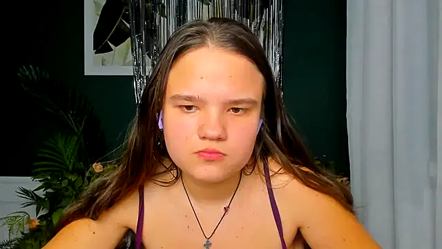 AdeleCruz online show from March 7, 2026, 10:01 am