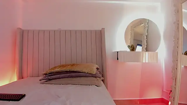 Karla Hudsson online show from April 7, 2026, 1:00 pm