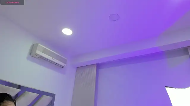 kathy bakerr online show from April 17, 2026, 1:36 pm