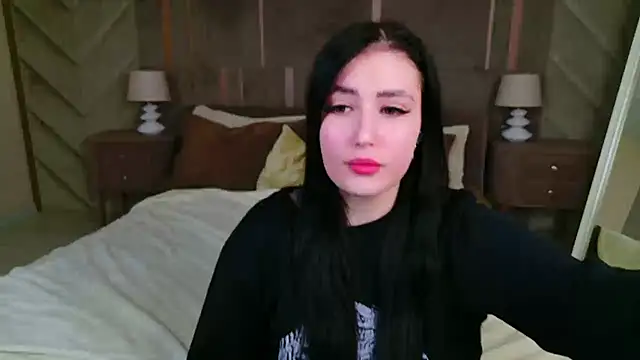 EmmaLawrens online show from October 2, 2025, 3:52 pm