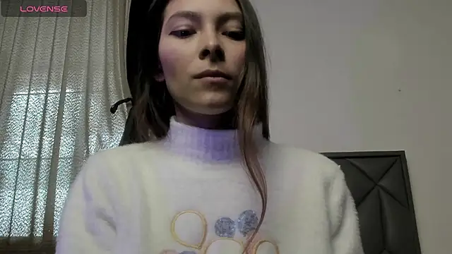 Aleska Miami online show from January 28, 2025, 5:46 pm