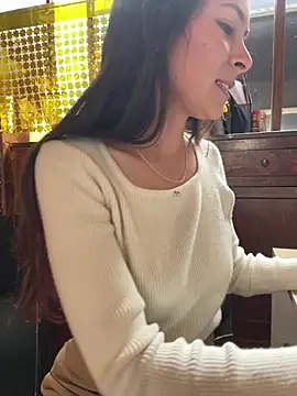 Snapshot of Aleska_Miami chatting on July 20, 2026, 8:33 pm Aleska Miami online show from July 20, 2026, 8:33 pm