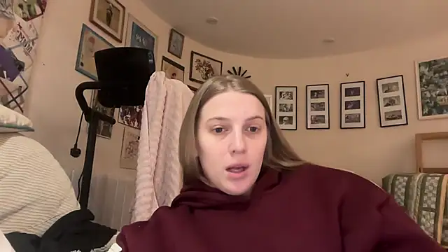 Ella-82 online show from February 13, 2025, 3:03 pm