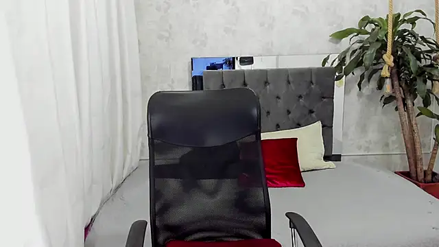 Snapshot of blondie_lover69 chatting on September 21, 2025, 8:43 pm blondie lover69 online show from September 21, 2025, 8:43 pm