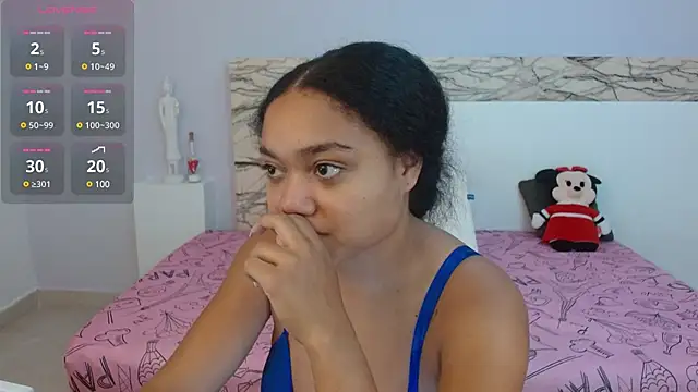 JasmineRose7 online show from March 9, 2025, 6:06 am