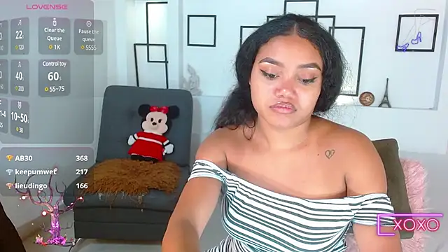 JasmineRose7 online show from March 17, 2025, 8:07 am