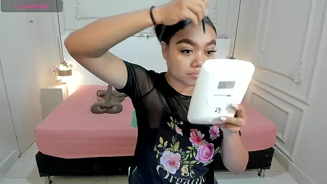 JasmineRose7 online show from October 17, 2025, 11:57 am