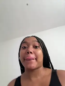 JasmineRose7 online show from May 20, 2026, 12:44 pm