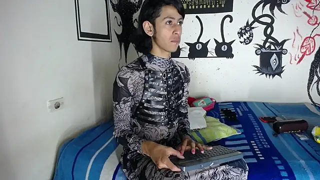 boysLittle online show from October 24, 2025, 2:30 am