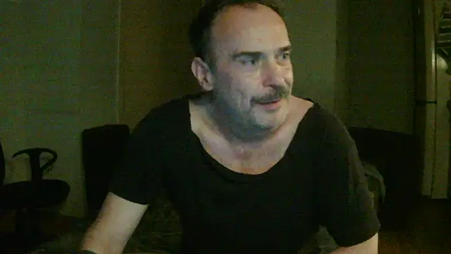 Snapshot of GaySexxPL chatting on June 14, 2026, 5:20 am GaySexxPL online show from June 14, 2026, 5:20 am