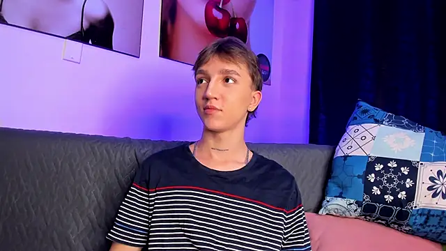 Snapshot of jeremy_salvatore chatting on January 24, 2025, 5:10 am jeremy salvatore online show from January 24, 2025, 5:10 am