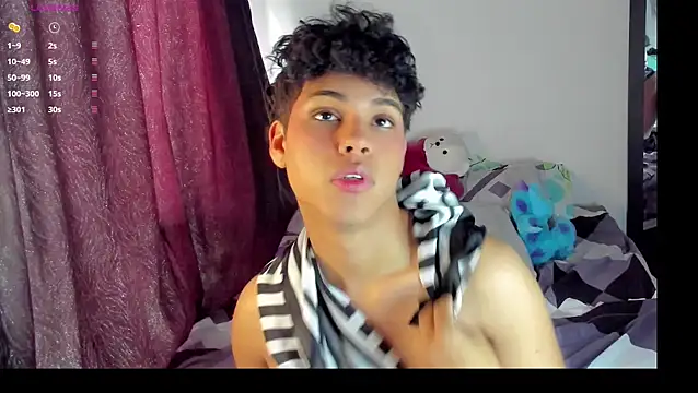 Snapshot of dani_angels__ chatting on February 17, 2025, 7:53 pm dani angels online show from February 17, 2025, 7:53 pm