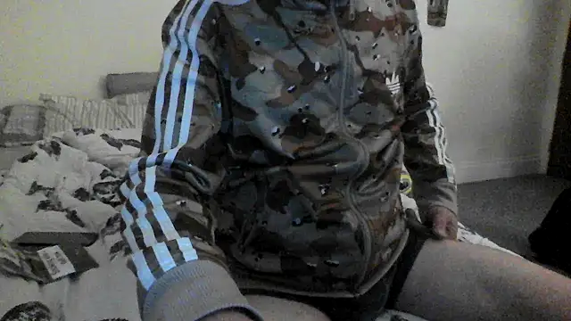 allnaked00 online show from April 29, 2026, 1:53 am