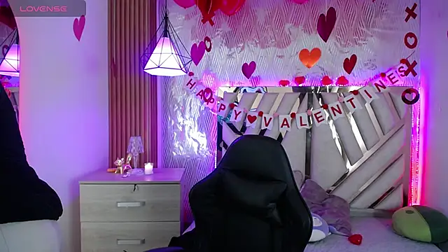 Snapshot of NyxAndria_1 chatting on February 17, 2026, 12:40 am NyxAndria 1 online show from February 17, 2026, 12:40 am