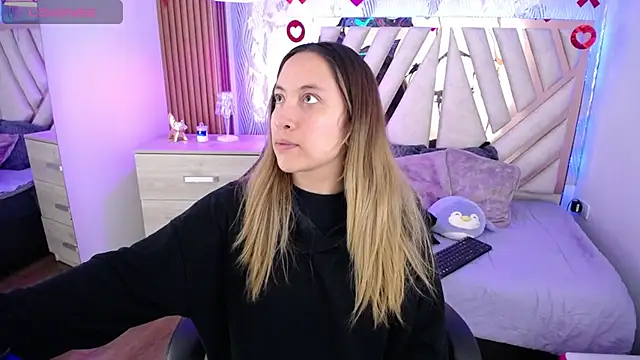 Snapshot of NyxAndria_1 chatting on February 27, 2026, 1:38 am NyxAndria 1 online show from February 27, 2026, 1:38 am