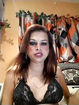 Snapshot of SANA-LEONI chatting on July 9, 2026, 2:32 pm SANA-LEONI online show from July 9, 2026, 2:32 pm