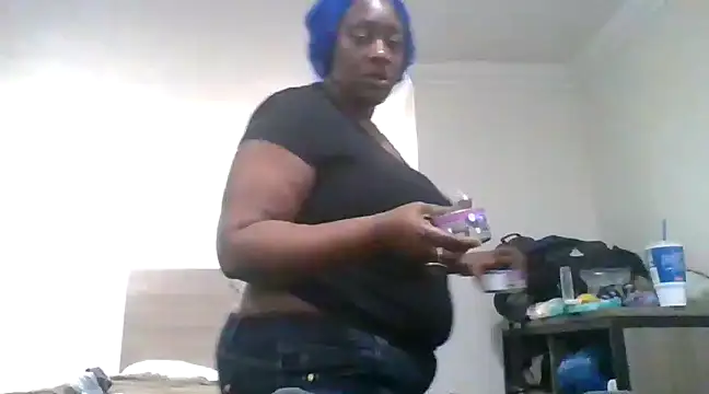 ExoticChocolit online show from January 28, 2025, 8:36 pm