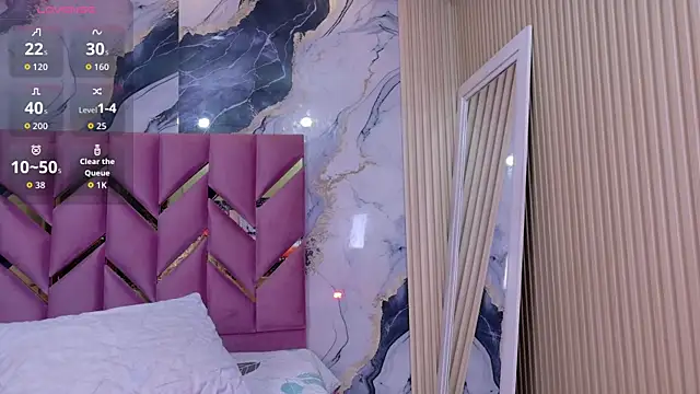 hotiergirl online show from February 10, 2026, 12:31 pm