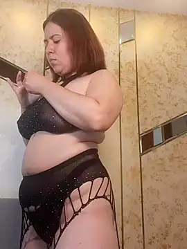 zoes milee online show from March 21, 2025, 2:40 pm