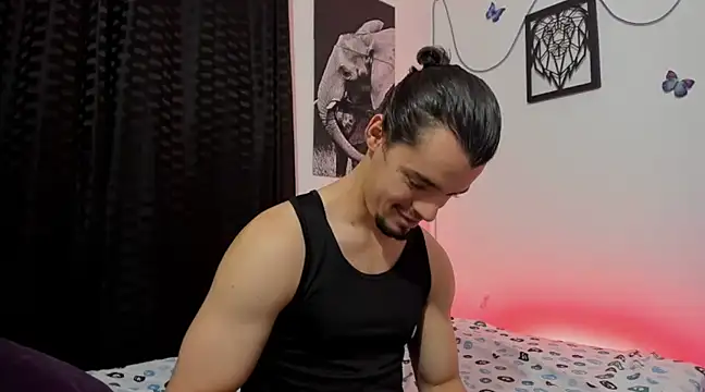 Snapshot of maxi_styles chatting on March 1, 2025, 4:04 am maxi styles online show from March 1, 2025, 4:04 am