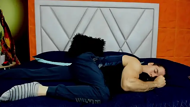 Snapshot of maxi_styles chatting on February 21, 2026, 11:33 am maxi styles online show from February 21, 2026, 11:33 am