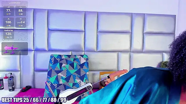 LovelyNickii online show from January 19, 2026, 12:53 pm