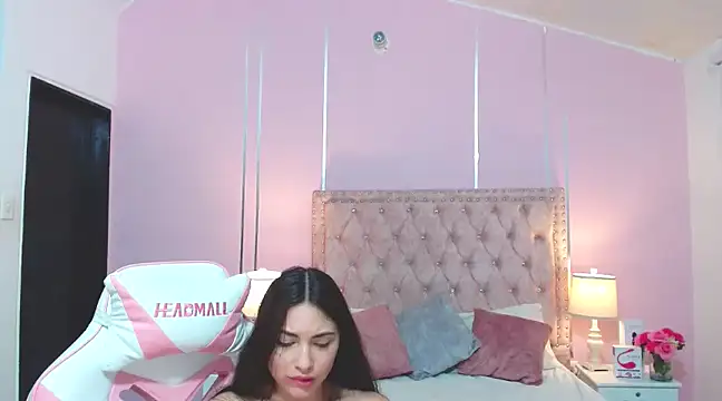 NoaLuxury online show from February 23, 2025, 2:51 am