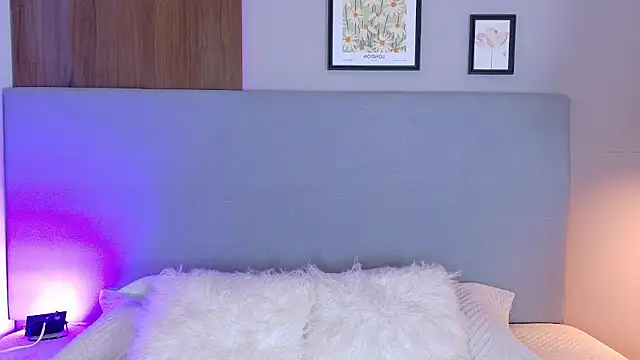 AlynAllen online show from January 5, 2026, 6:55 pm