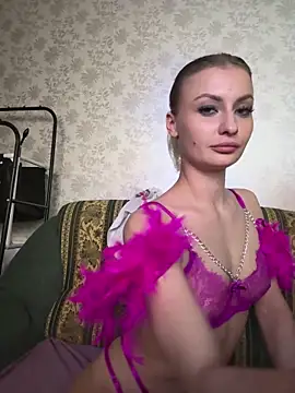 BeatriceXCute online show from November 12, 2025, 10:52 pm