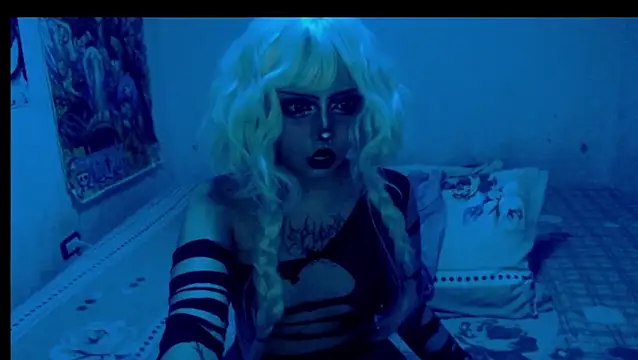 Snapshot of darkelectrodj chatting on March 1, 2025, 2:34 pm darkelectrodj online show from March 1, 2025, 2:34 pm