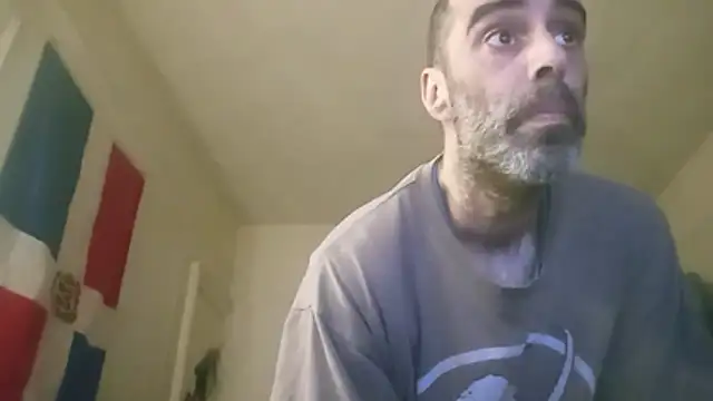 Snapshot of BaByArM81 chatting on June 18, 2026, 12:33 am BaByArM81 online show from June 18, 2026, 12:33 am
